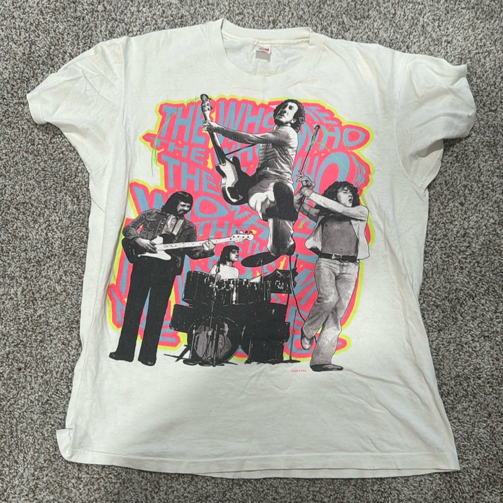 “The Who” Vintage Band shirt. Size XL (runs like a M or L)